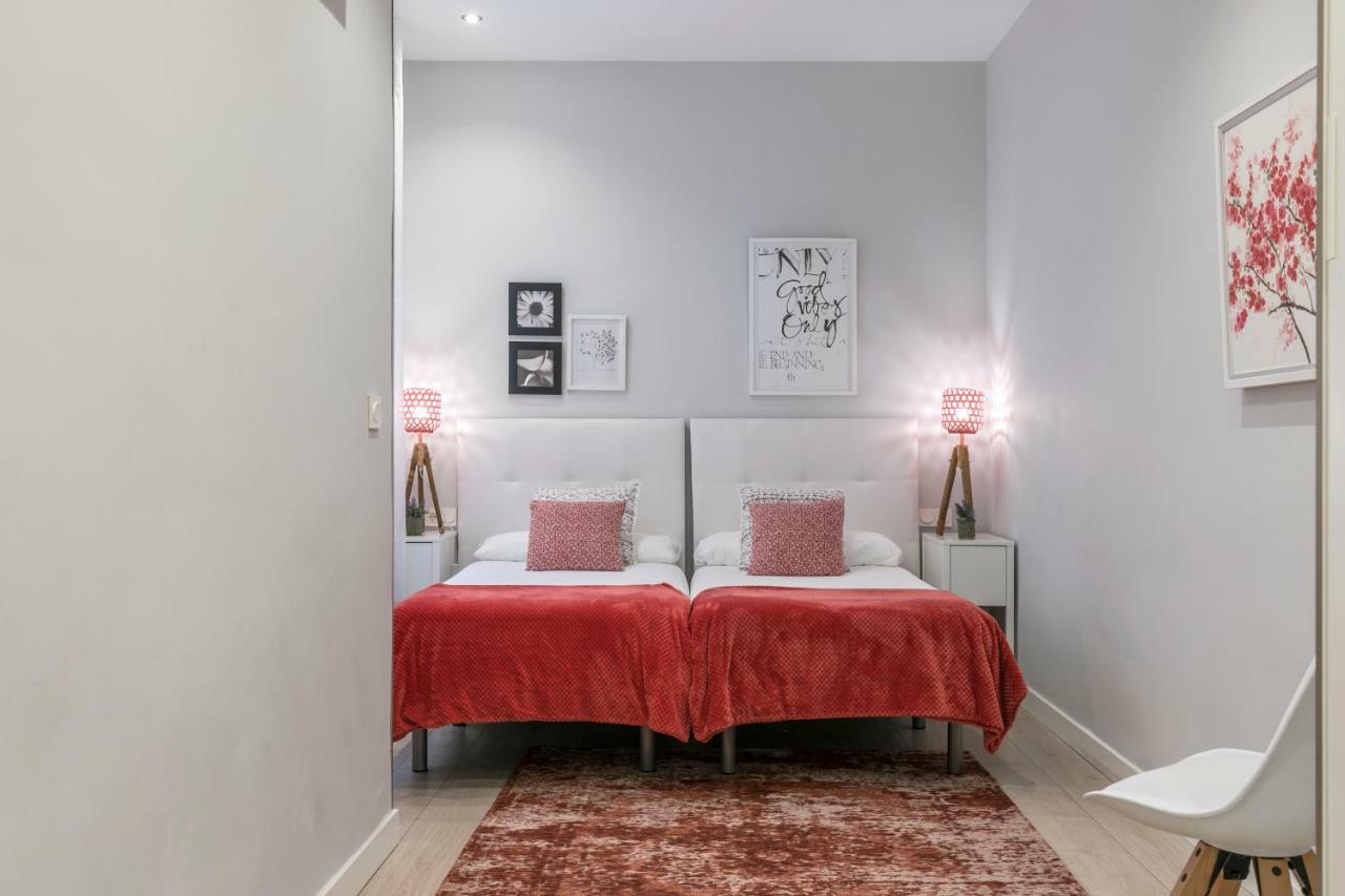 Zurriola Suites2 By Forever Rentals Сан Себастиан Екстериор снимка