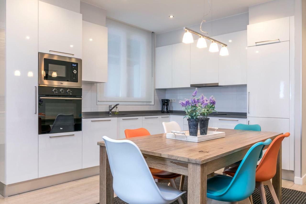 Zurriola Suites2 By Forever Rentals Сан Себастиан Екстериор снимка